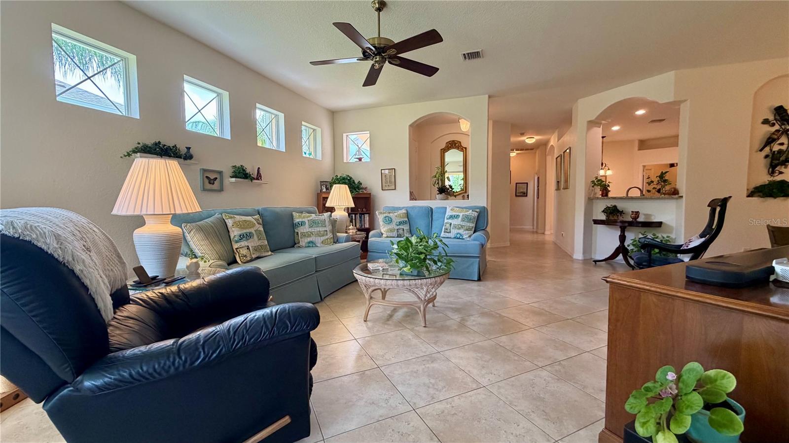 433 N TANGERINE SW, Vero Beach, FL 32968