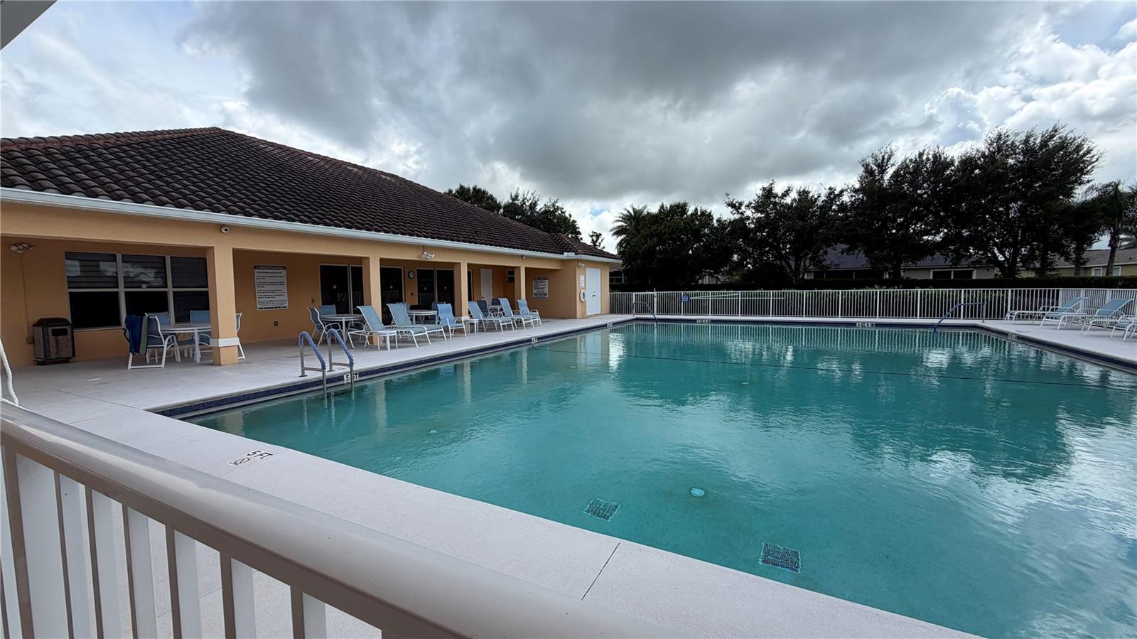 433 N TANGERINE SW, Vero Beach, FL 32968