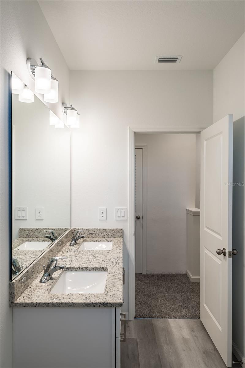 110 E 18TH STREET, Apopka, FL 32703