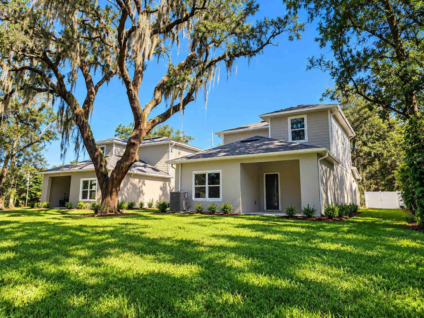 110 E 18TH STREET, Apopka, FL 32703