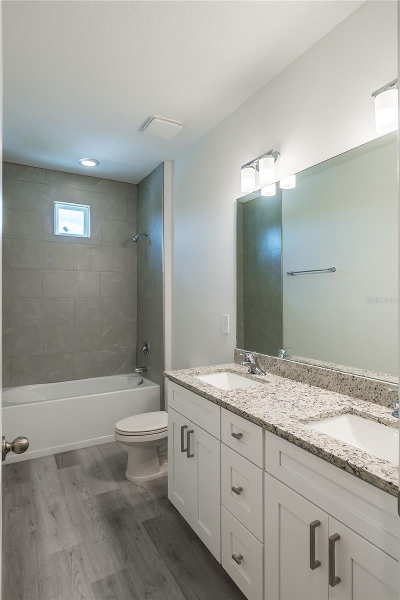110 E 18TH STREET, Apopka, FL 32703