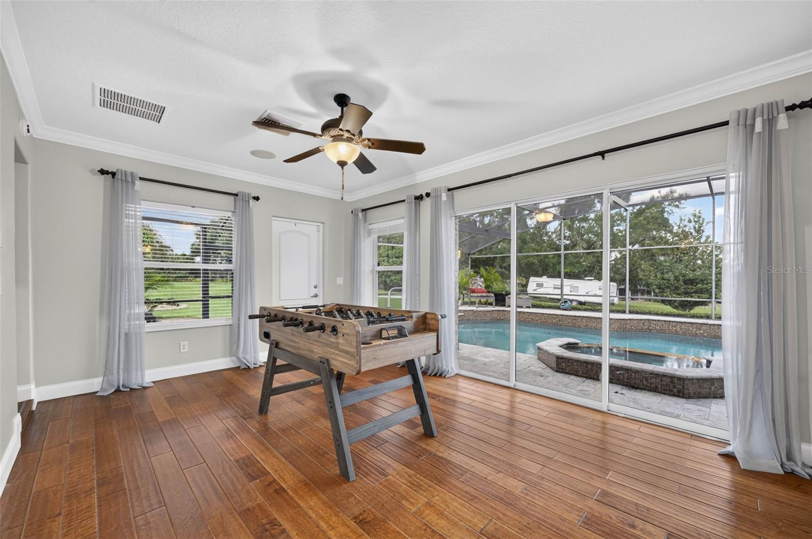 537 WOODLAWN CEMETERY ROAD, Gotha, FL 34734