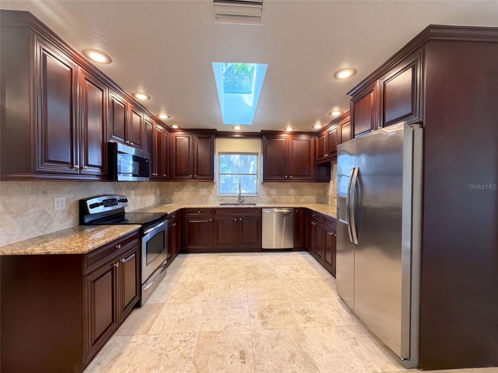 3705 MALEC CIRCLE, Sarasota, FL 34233