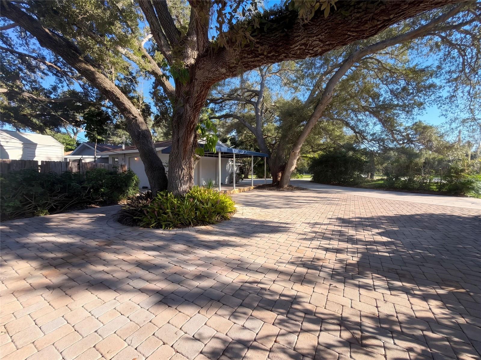 3705 MALEC CIRCLE, Sarasota, FL 34233