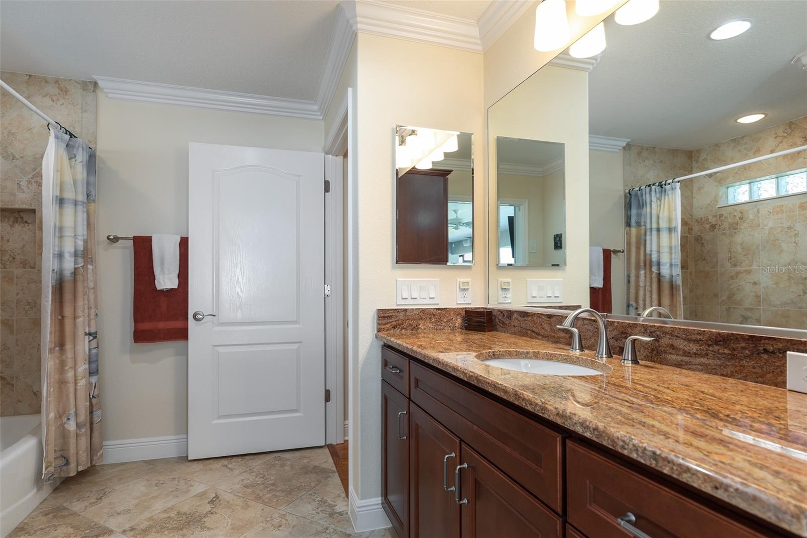 1297 ZOMBAR PL, The Villages, FL 32163
