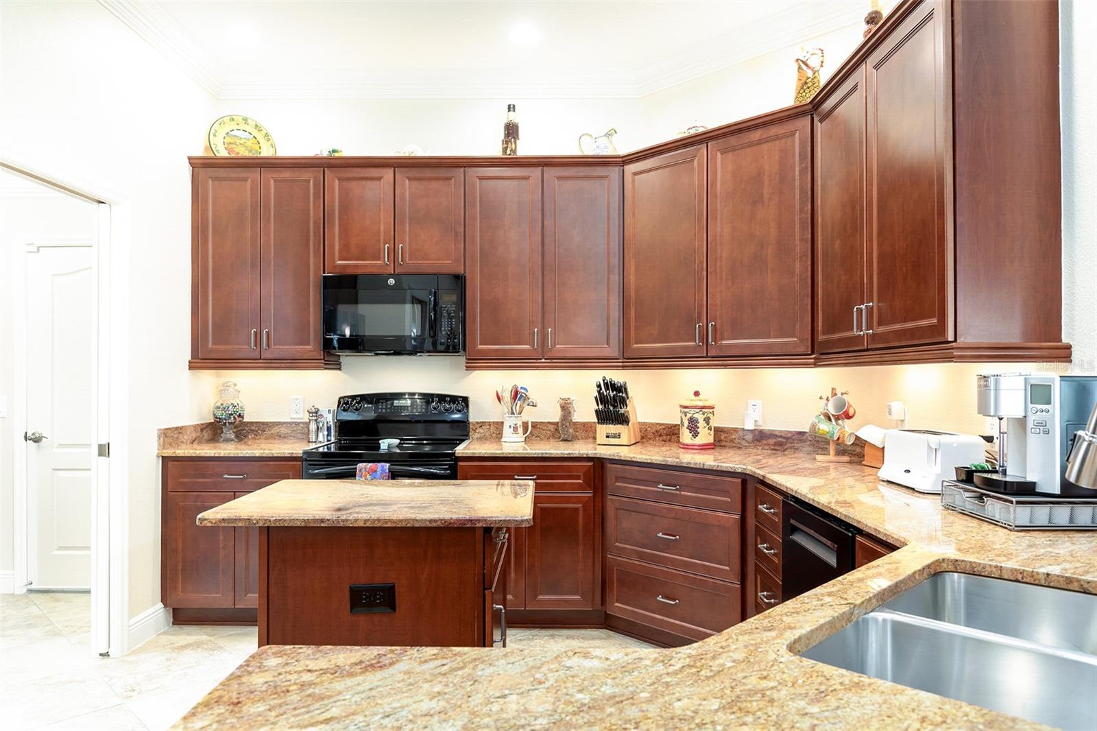 1297 ZOMBAR PL, The Villages, FL 32163 1297 ZOMBAR PL, The Villages, FL 32163