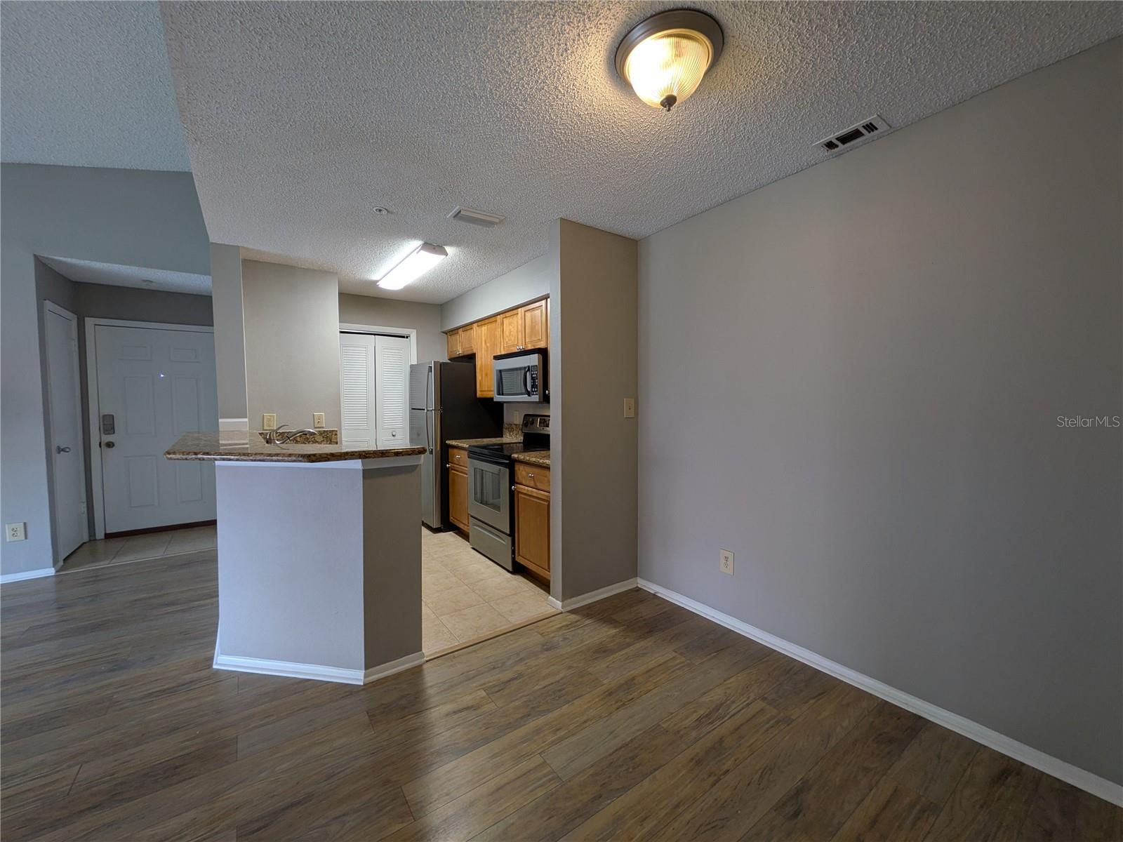 249 AFTON SQUARE, #212, Altamonte Springs, FL 32714