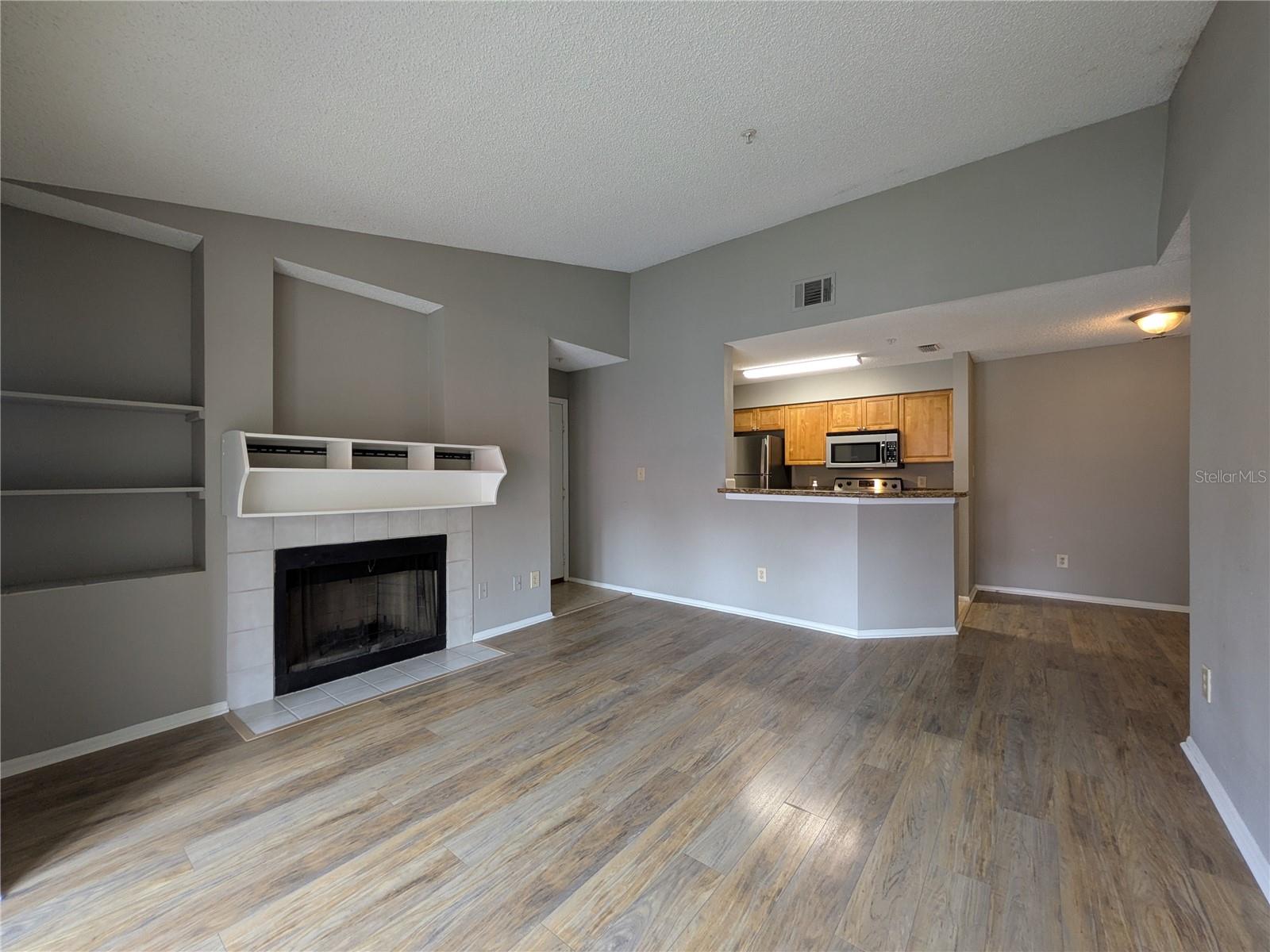249 AFTON SQUARE, #212, Altamonte Springs, FL 32714