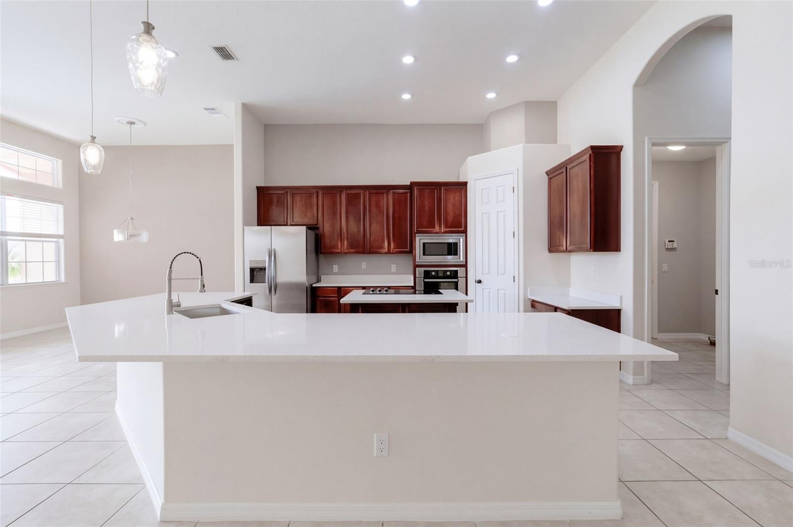 2102 PUTTER PLACE, Kissimmee, FL 34746