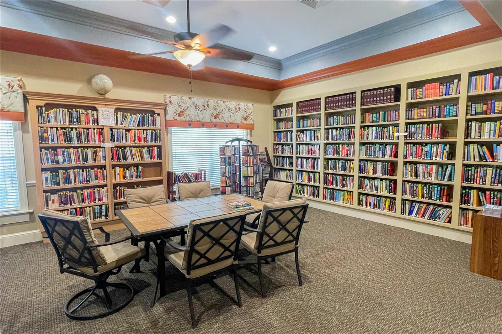 686 PARADISE POINT, Haines City, FL 33844