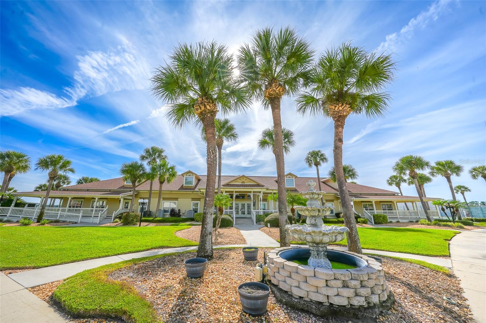 686 PARADISE POINT, Haines City, FL 33844