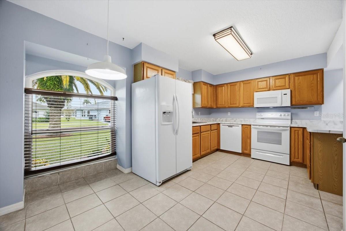 686 PARADISE POINT, Haines City, FL 33844