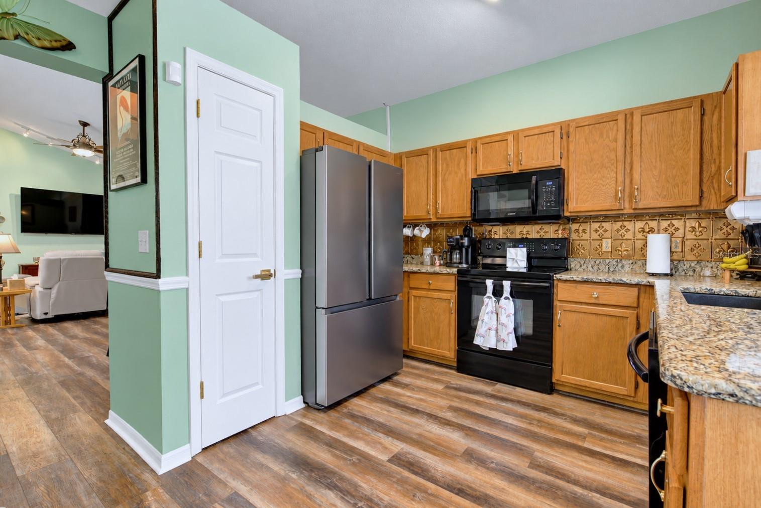 345 OAK LEAF CIRCLE, Lake Mary, FL 32746