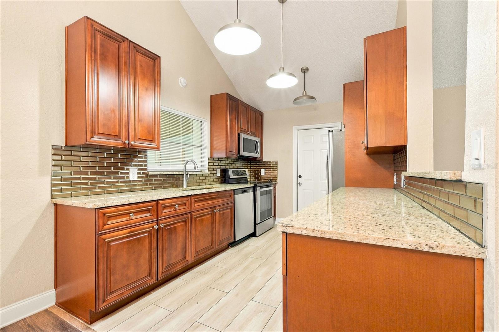 1582 DARLINGTON AVENUE, Deltona, FL 32725 1582 DARLINGTON AVENUE, Deltona, FL 32725