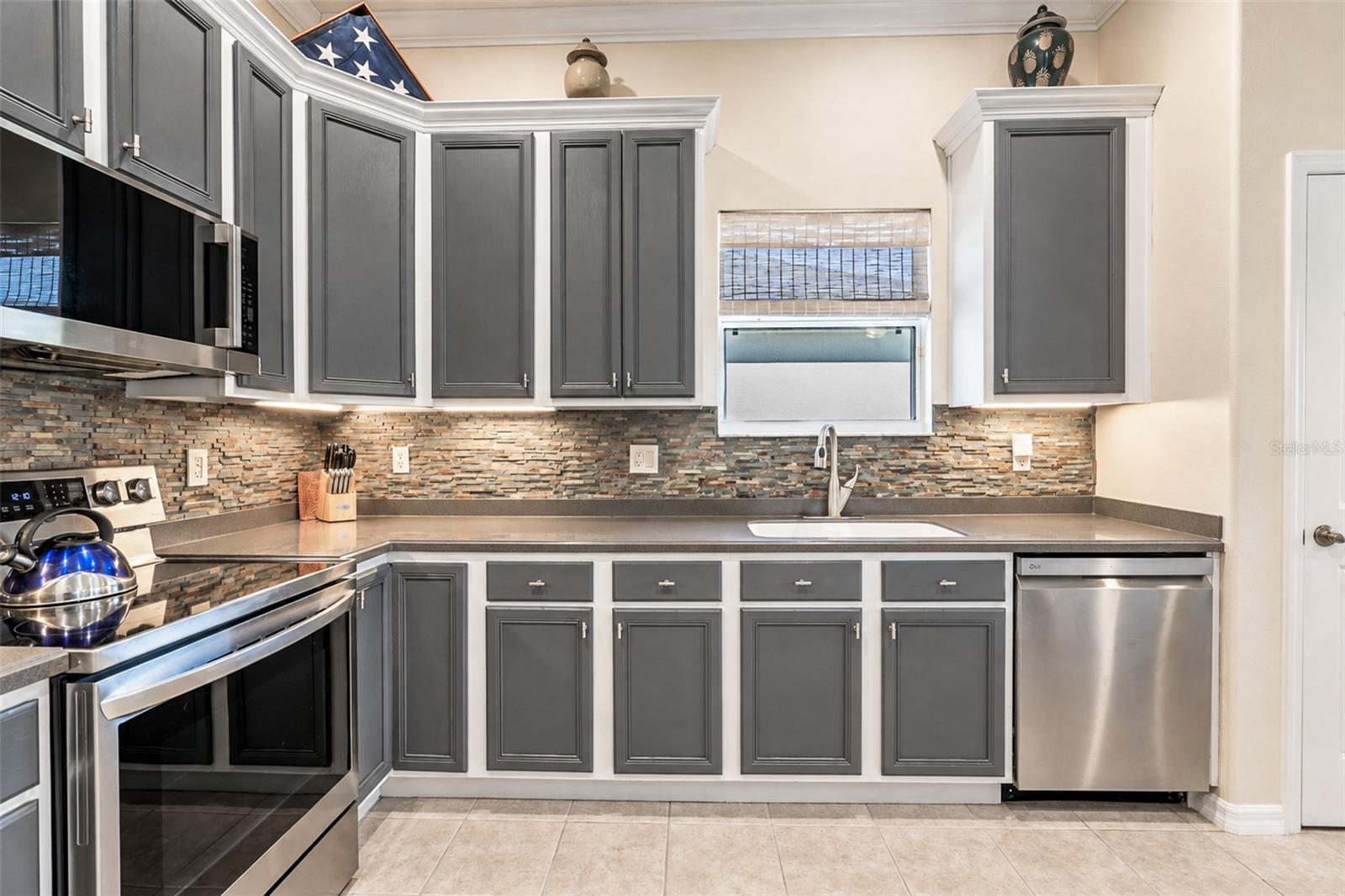 25520 MAUREPAS LANE, Leesburg, FL 34748