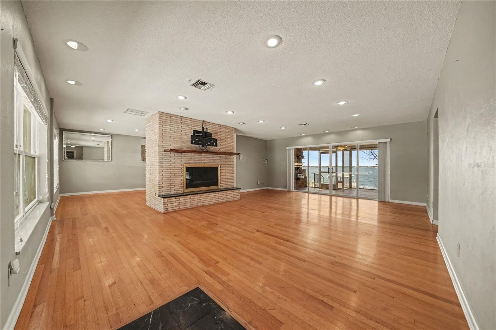 6401 GIBSON DRIVE, Belle Isle, FL 32809