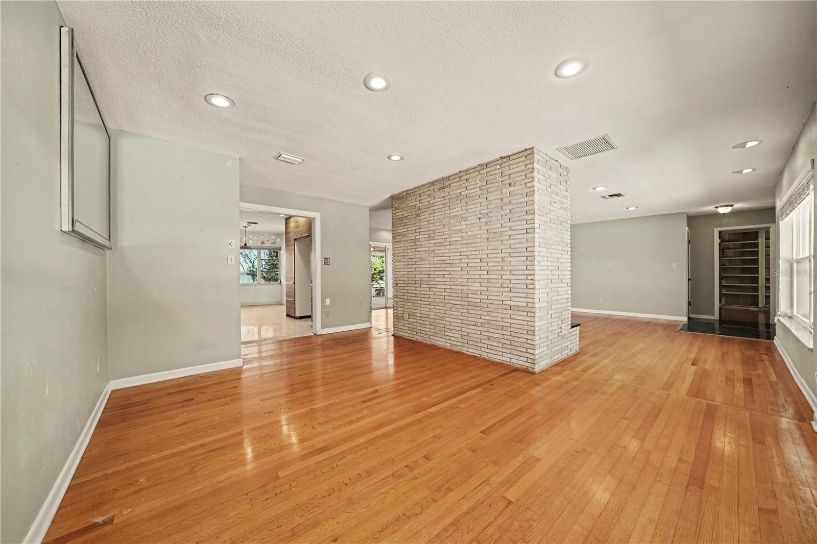 6401 GIBSON DRIVE, Belle Isle, FL 32809