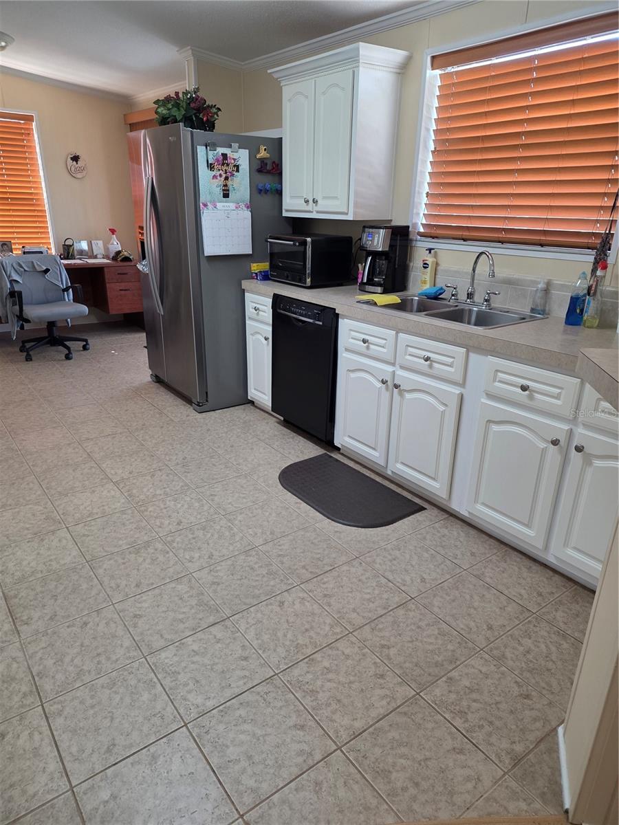 Tons of Counter & Cabinet Space