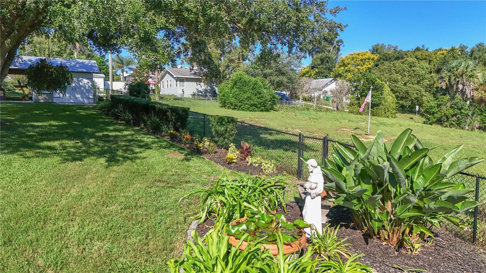 555 AMBASSADOR AVENUE, Eustis, FL 32726