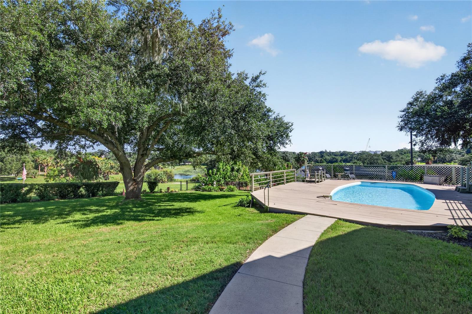 555 AMBASSADOR AVENUE, Eustis, FL 32726