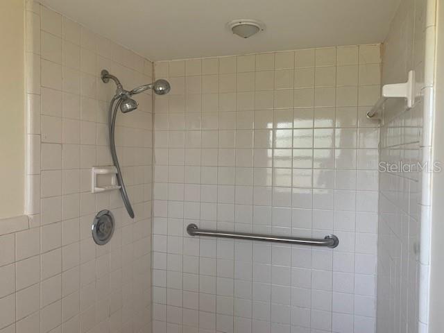 5613 CASTLE OAK COURT, Orlando, FL 32808