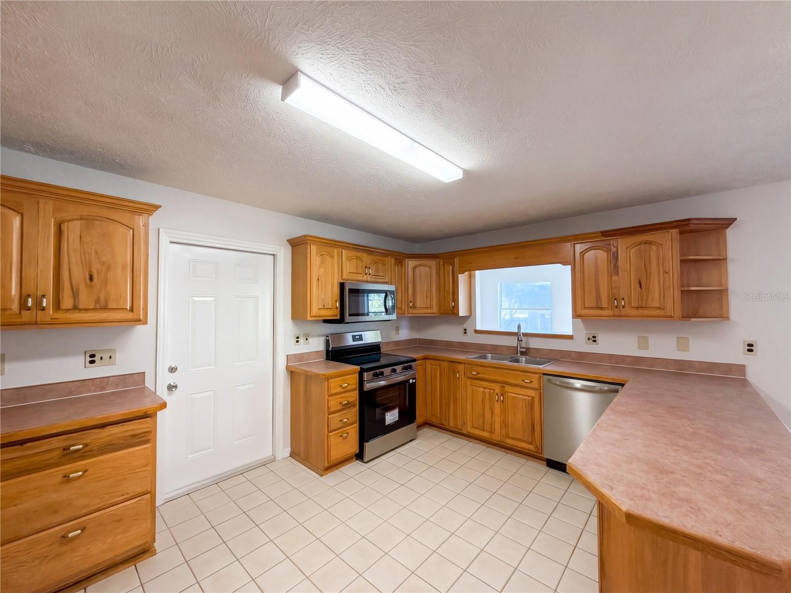 14820 SE 103RD AVENUE, Summerfield, FL 34491