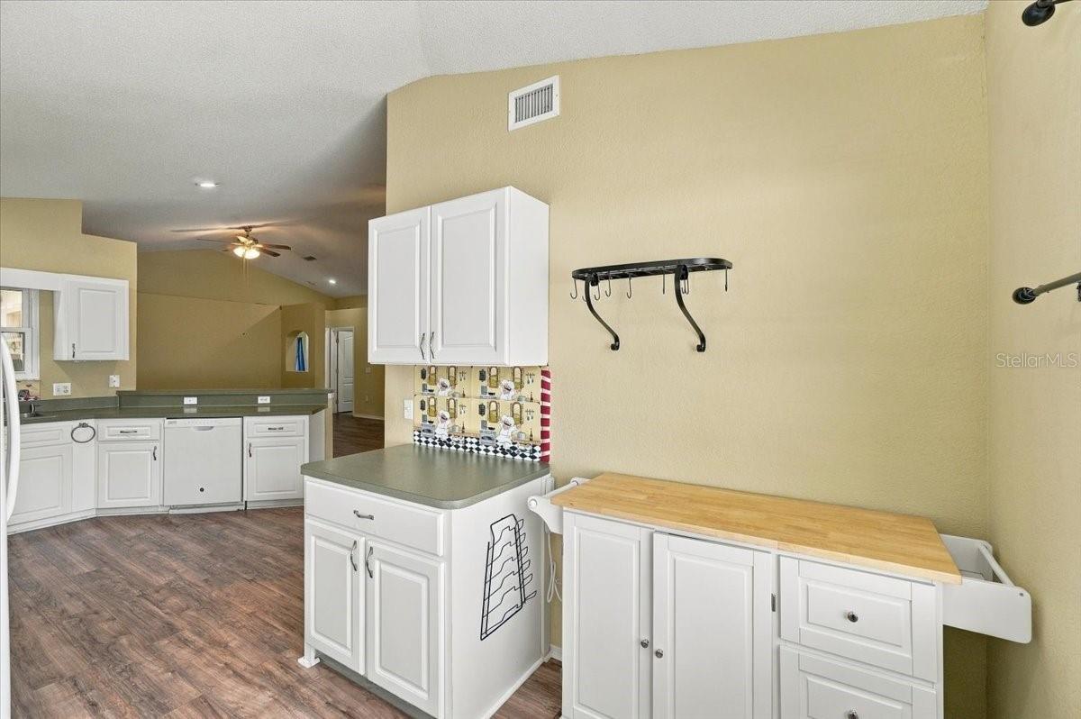 593 TERRANOVA CIRCLE, Winter Haven, FL 33884