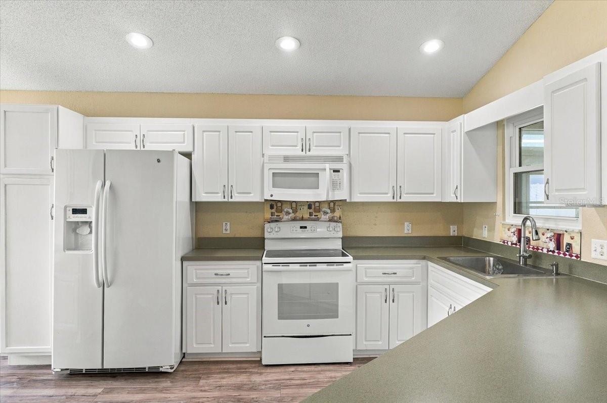 593 TERRANOVA CIRCLE, Winter Haven, FL 33884