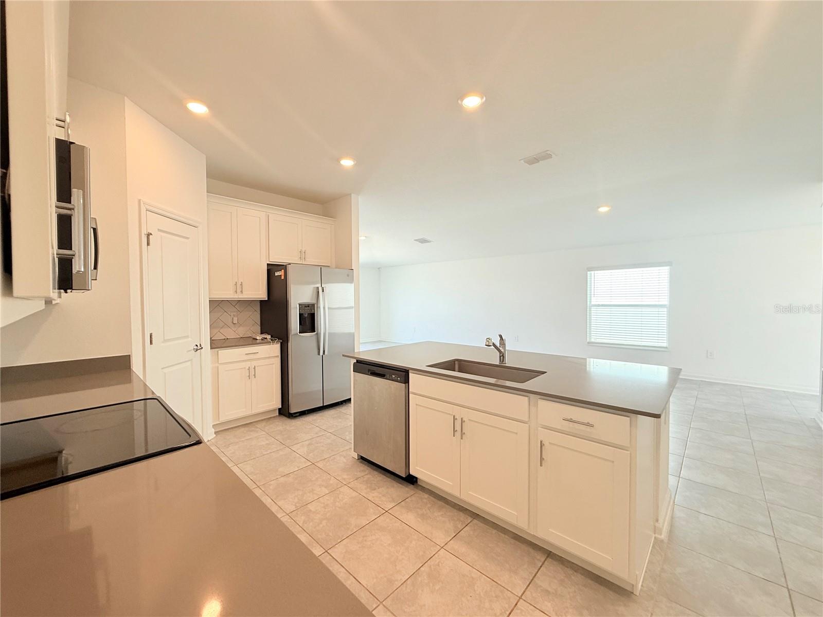 1945 HEART LAKE DRIVE, Groveland, FL 34736