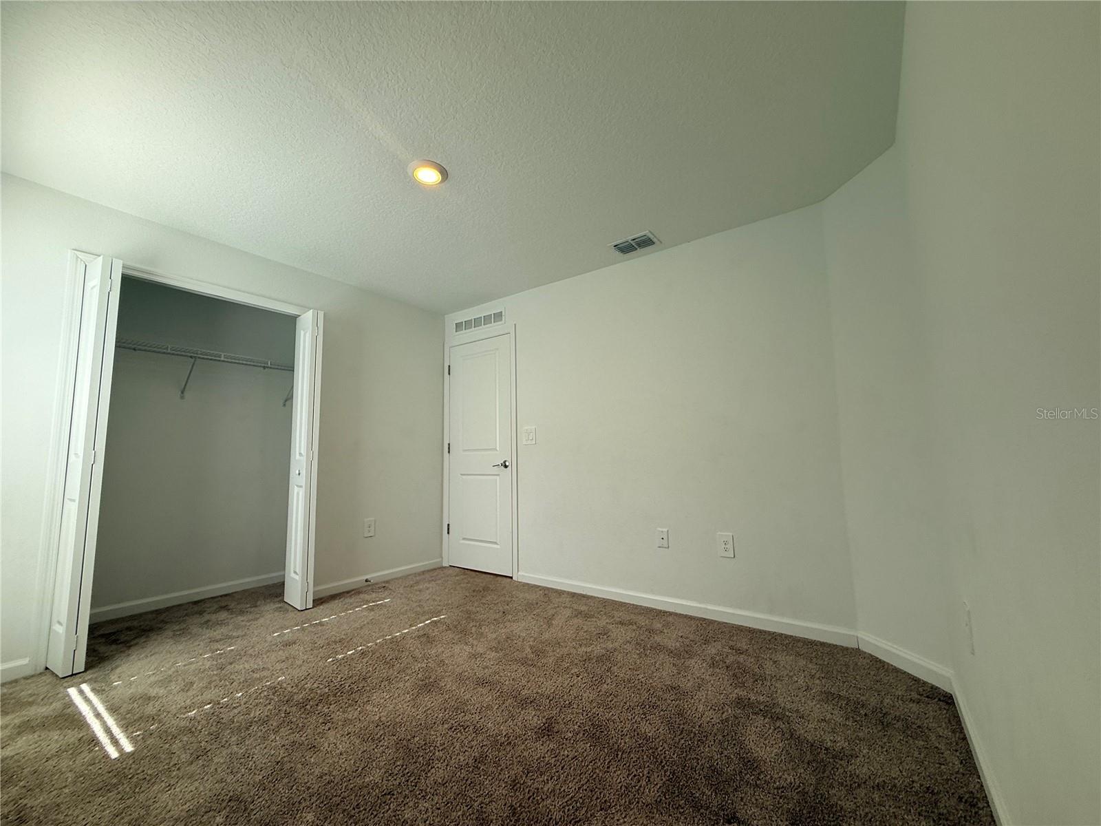 1945 HEART LAKE DRIVE, Groveland, FL 34736