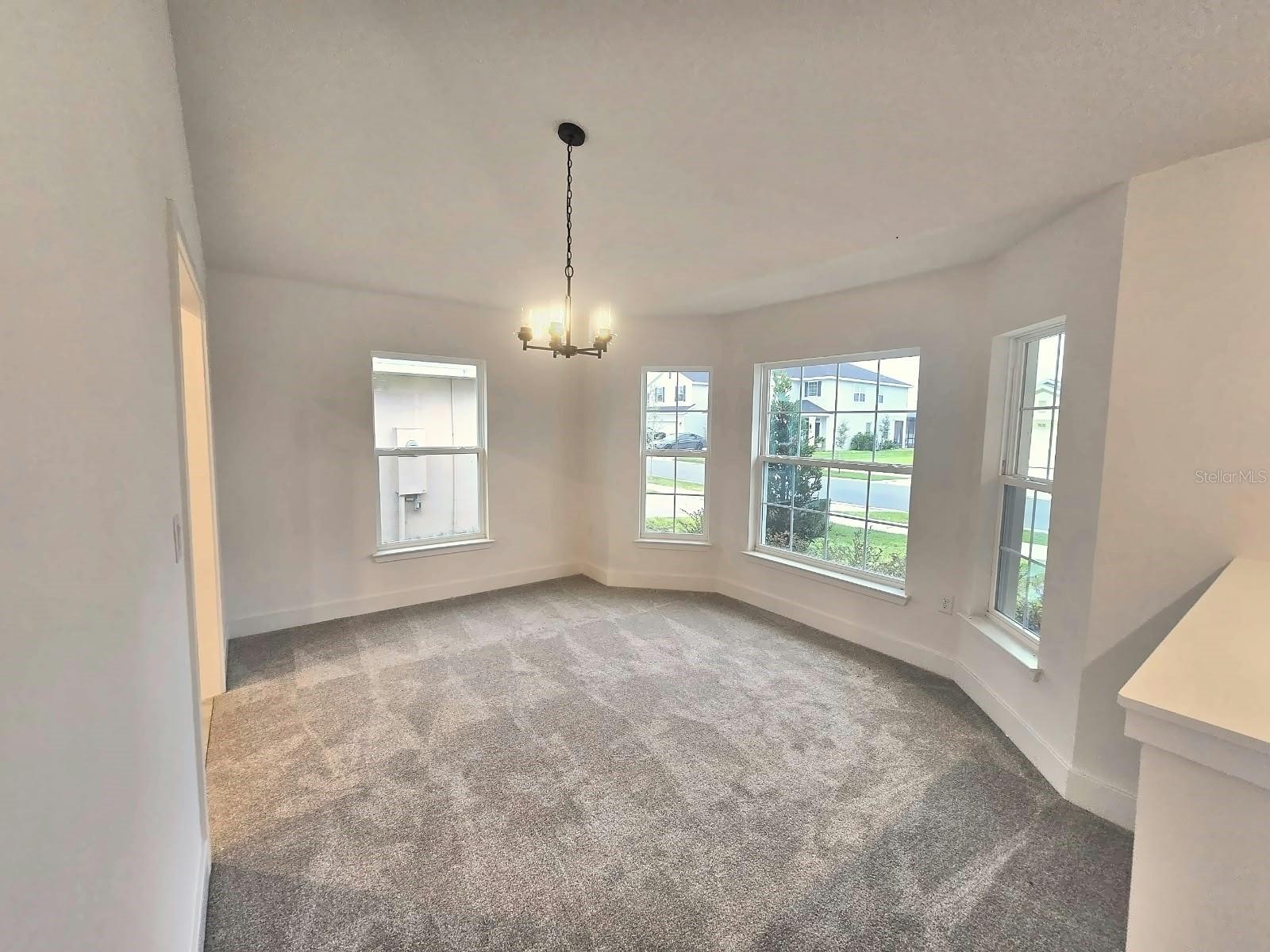 Dining / flex room