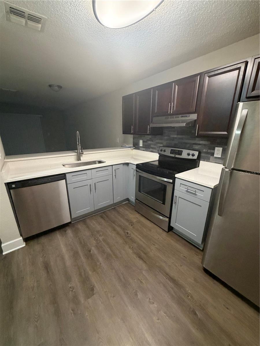 2556 WOODGATE BOULEVARD, #103, Orlando, FL 32822