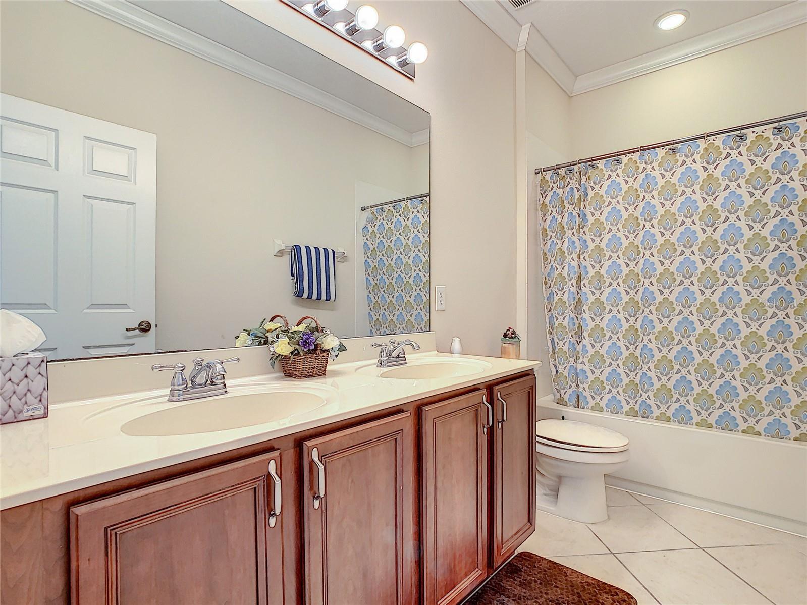 4360 BENDING BRANCH LN, Oviedo, FL 32766