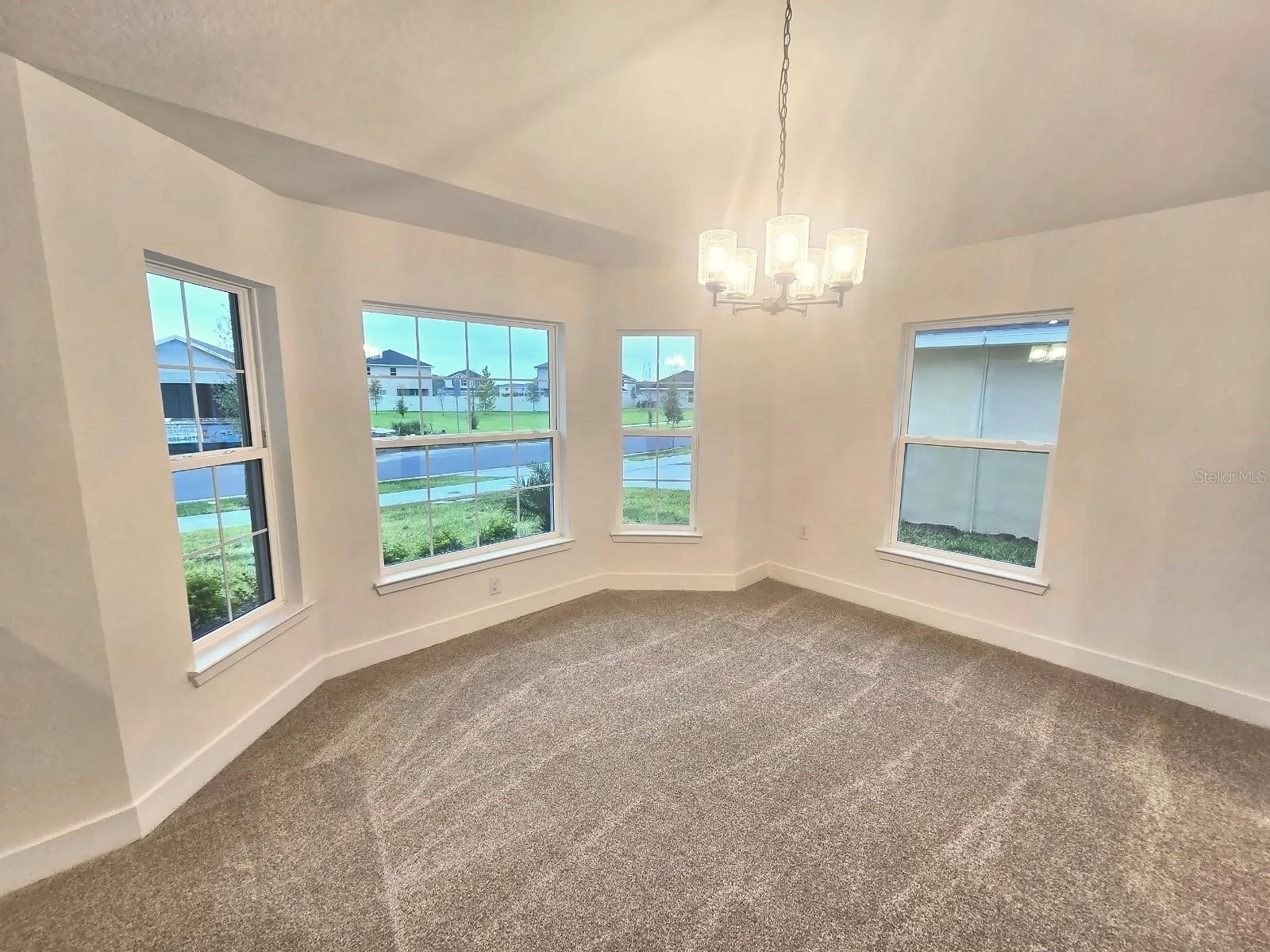 Dining room with bay windows