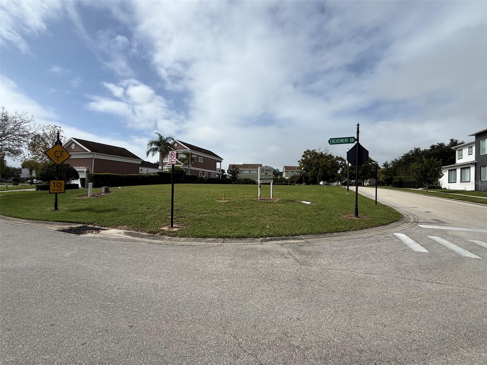 7575 EXCITEMENT DRIVE, Kissimmee, FL 34747 7575 EXCITEMENT DRIVE, Kissimmee, FL 34747