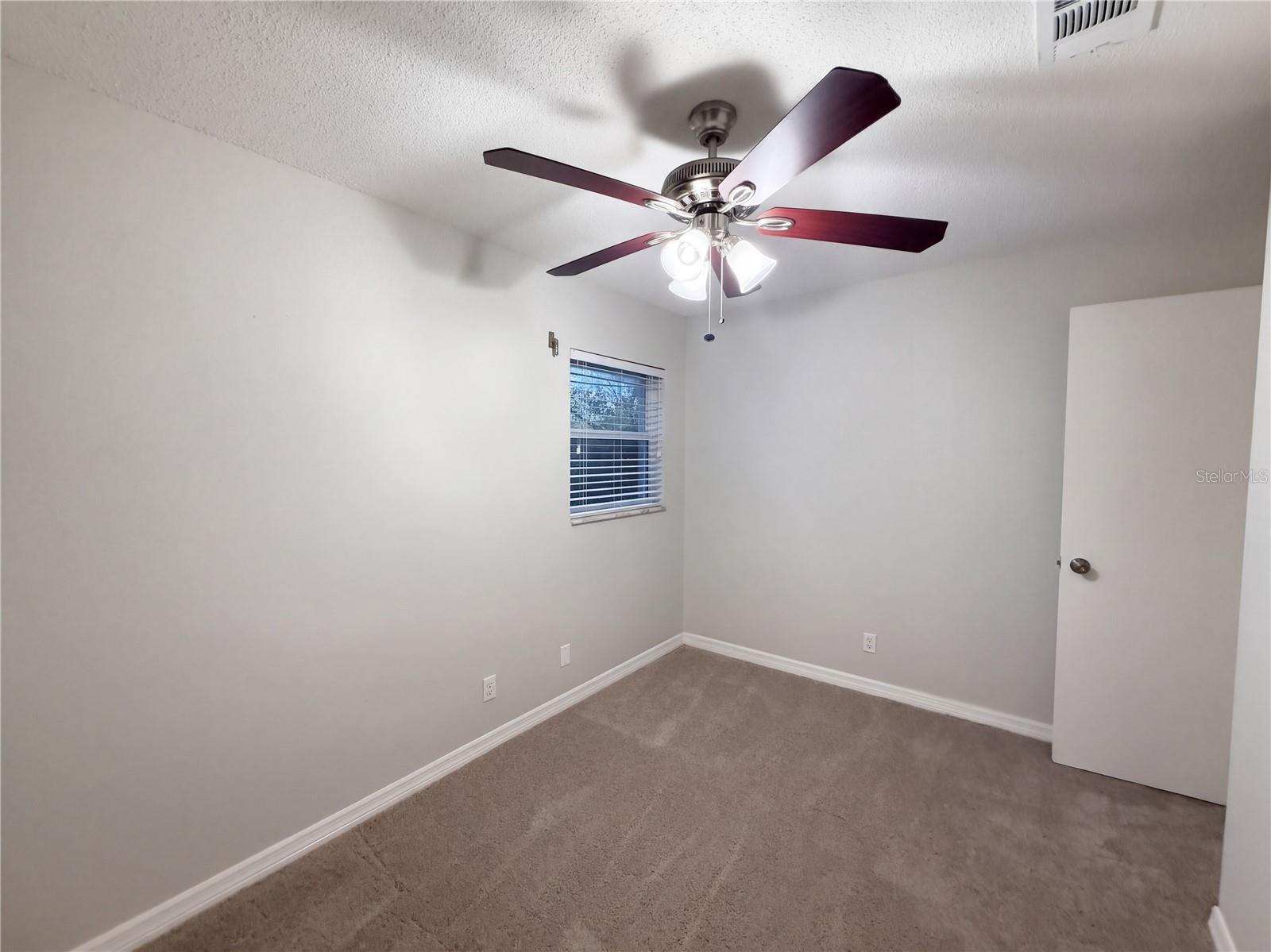 400 HOLLY STREET, South Daytona, FL 32119