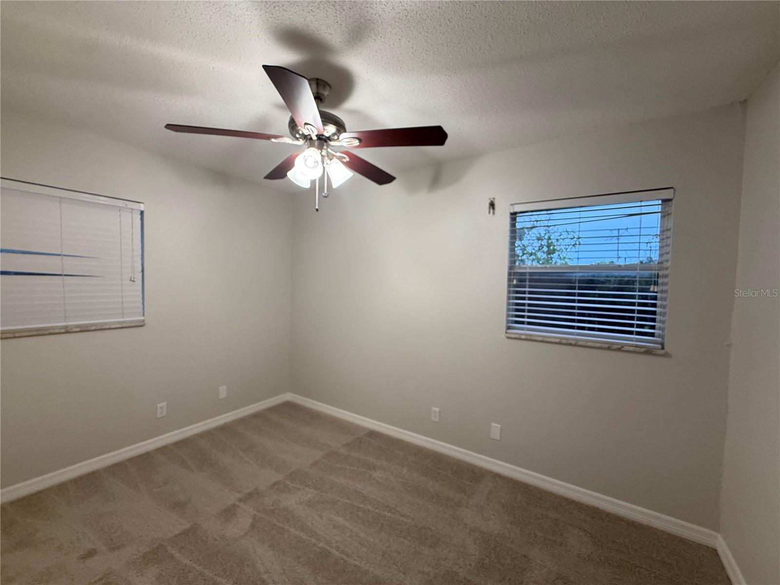 400 HOLLY STREET, South Daytona, FL 32119