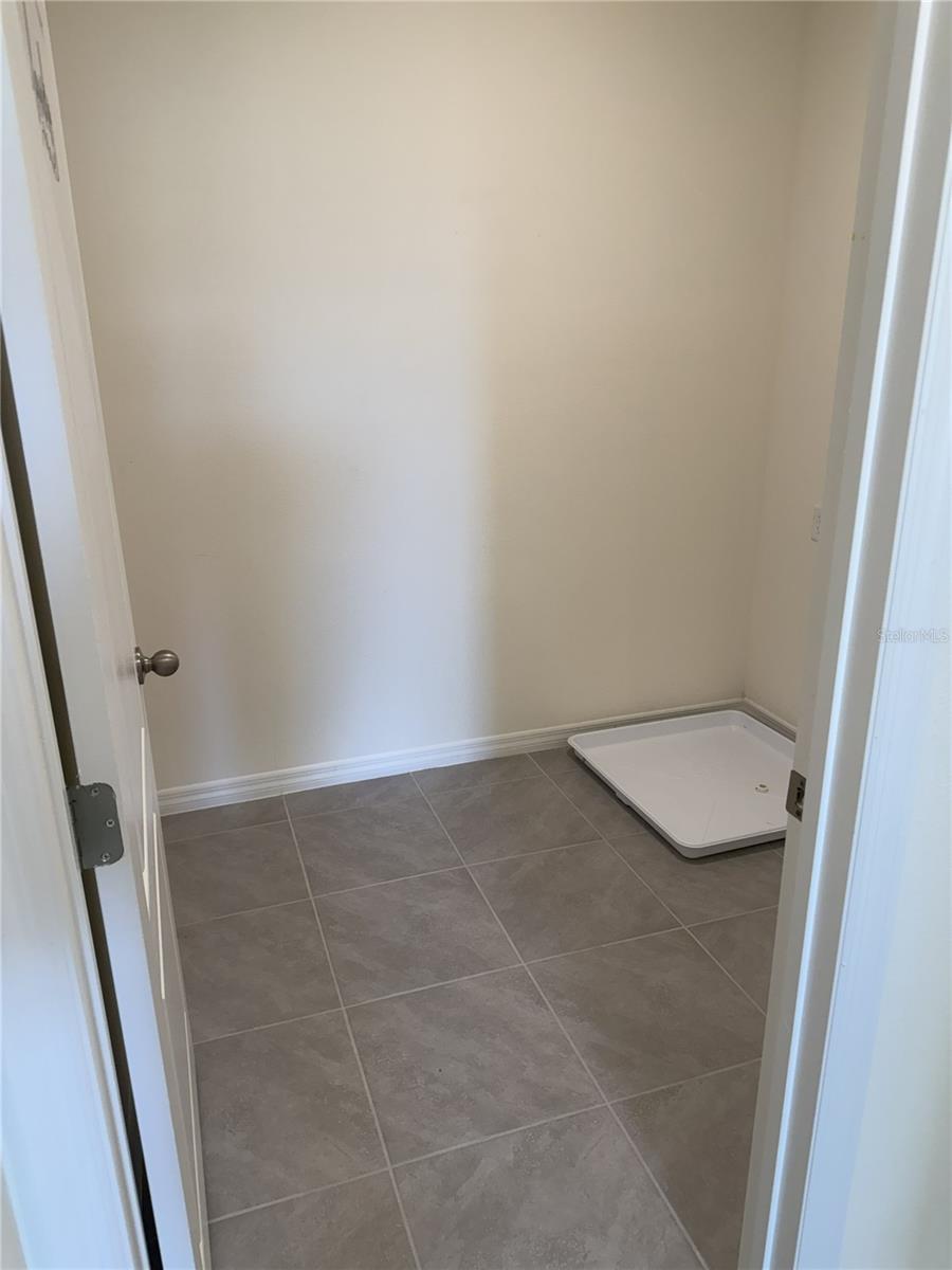 1071 CASCADE DRIVE, Davenport, FL 33837