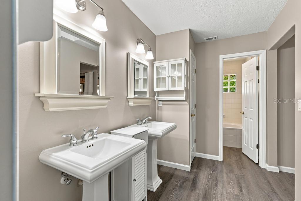 225 HERON BAY CIRCLE, Lake Mary, FL 32746
