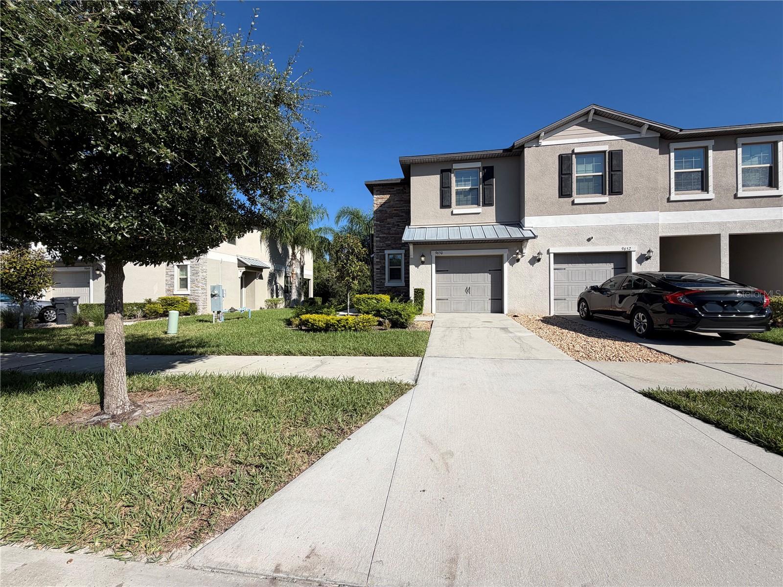 9650 PEMBROOKE PINES DRIVE, Sun City Center, FL 33573