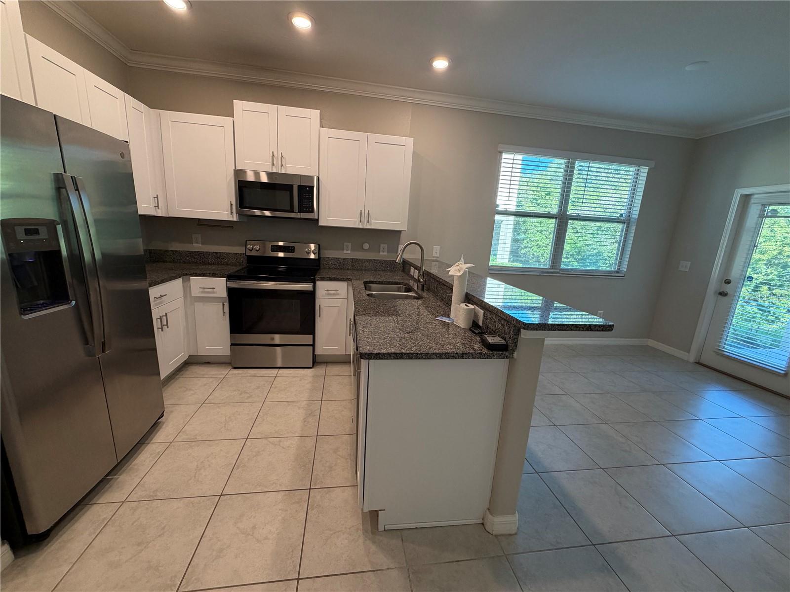 9650 PEMBROOKE PINES DRIVE, Sun City Center, FL 33573