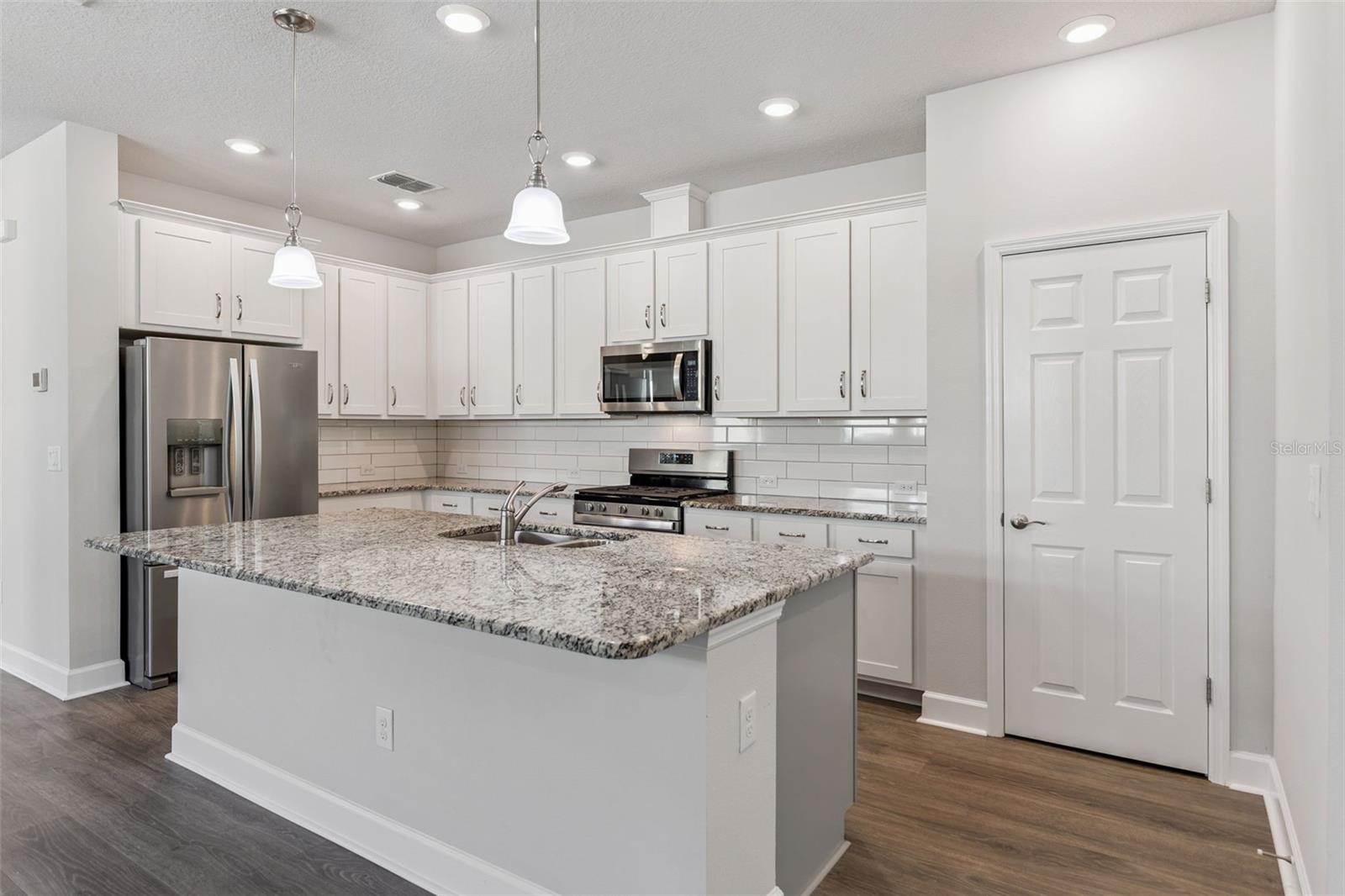 6103 PLOVER MEADOW STREET, Lithia, FL 33547 6103 PLOVER MEADOW STREET, Lithia, FL 33547