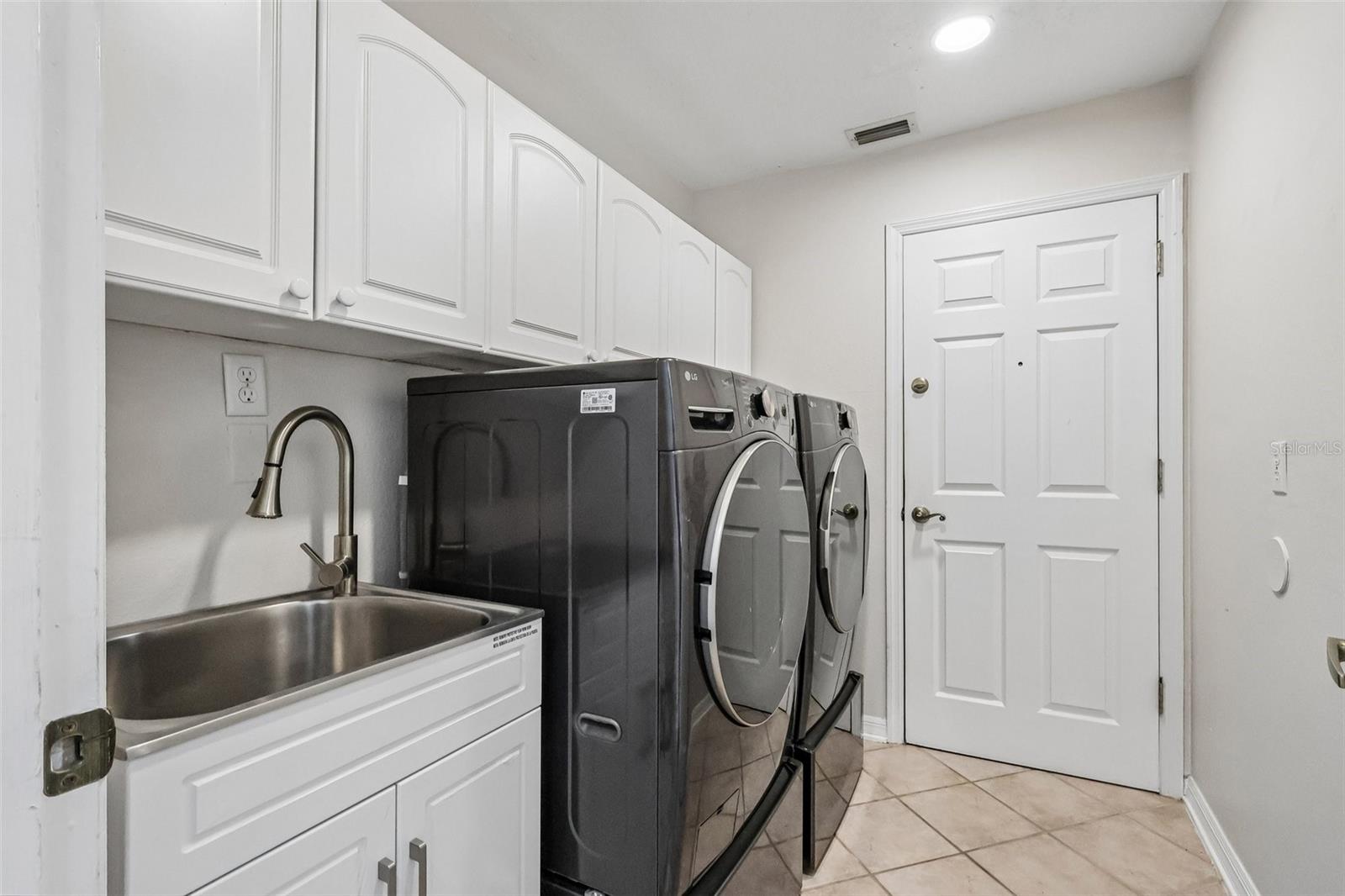 1113 HAWTHORNE COVE DRIVE, Ocoee, FL 34761