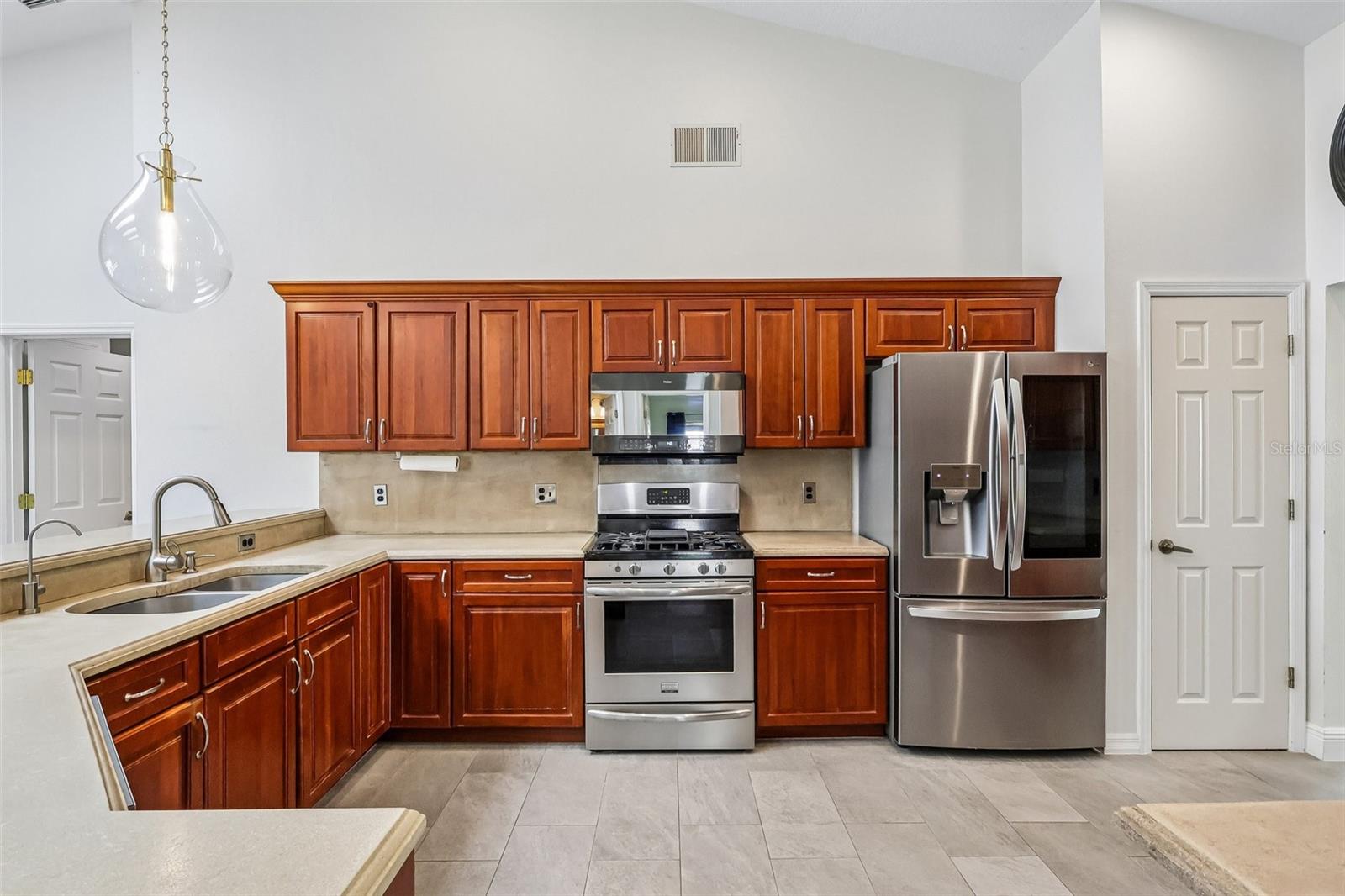 1113 HAWTHORNE COVE DRIVE, Ocoee, FL 34761