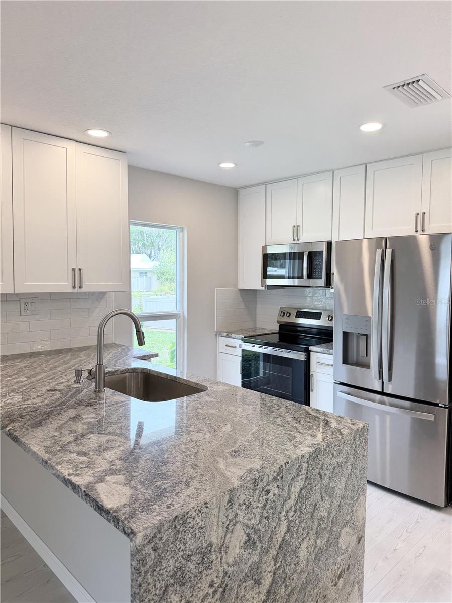 11481 W BAYSHORE DRIVE, #105, Crystal River, FL 34429
