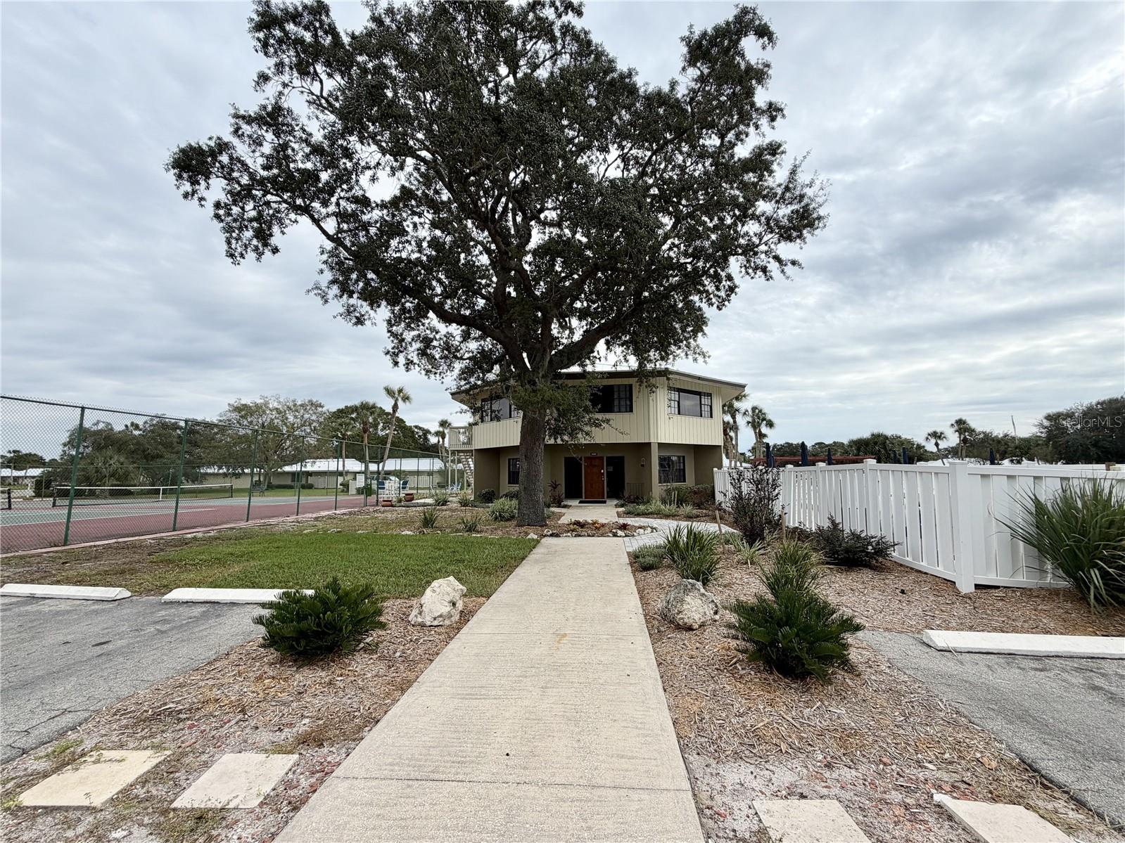 11481 W BAYSHORE DRIVE, #105, Crystal River, FL 34429