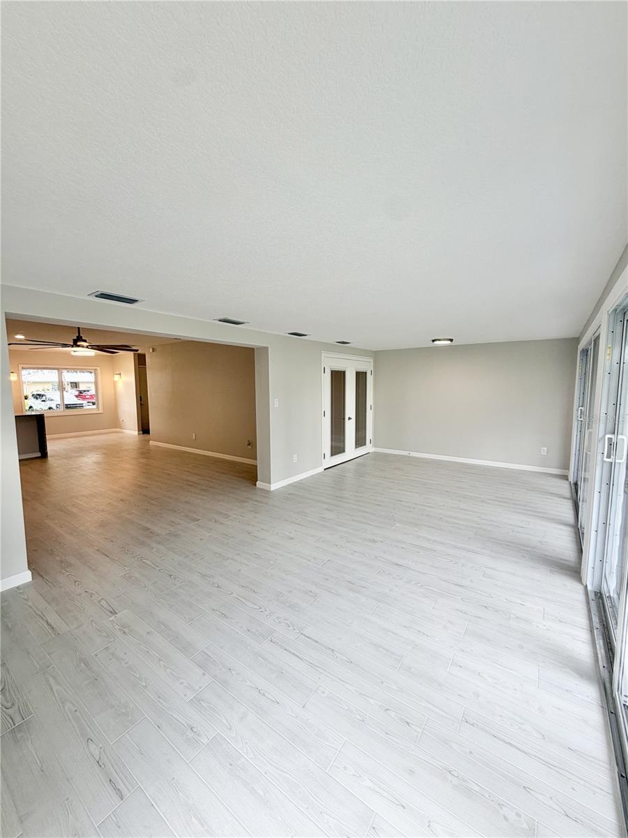 11481 W BAYSHORE DRIVE, #105, Crystal River, FL 34429