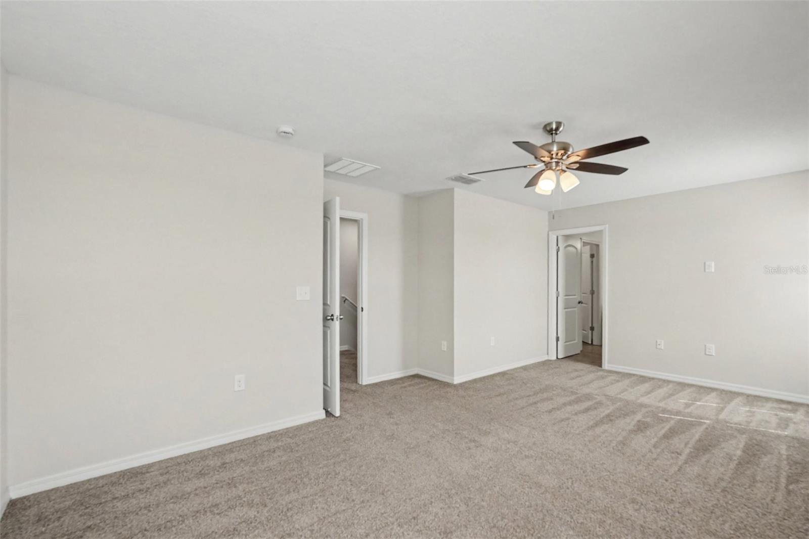 10420 LAGUNA PLAINS DRIVE, Riverview, FL 33578 10420 LAGUNA PLAINS DRIVE, Riverview, FL 33578