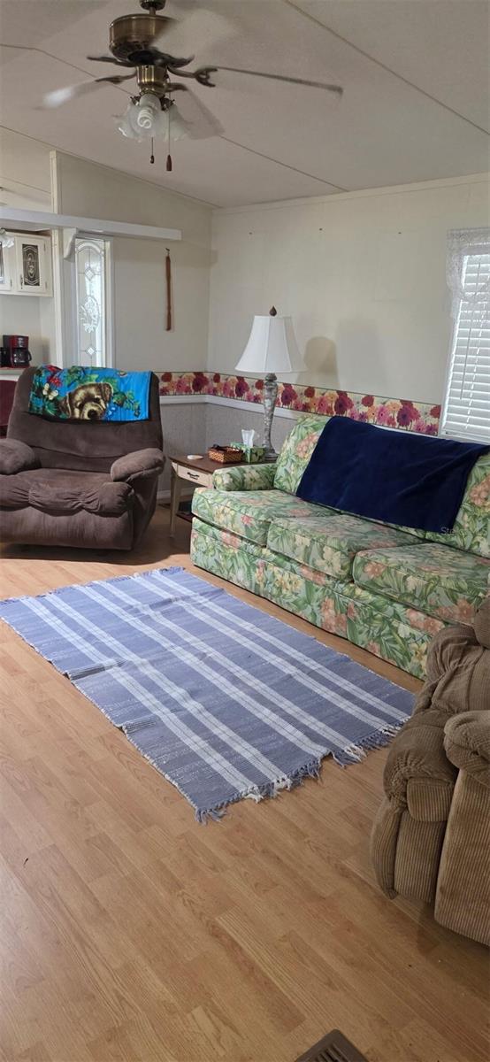 825 MICHIGAN STREET, Wildwood, FL 34785 825 MICHIGAN STREET, Wildwood, FL 34785