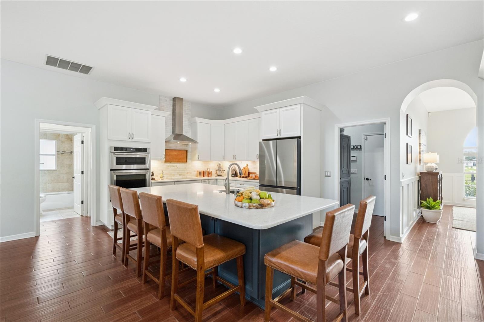 2201 WESTBOURNE DRIVE, Oviedo, FL 32765 2201 WESTBOURNE DRIVE, Oviedo, FL 32765